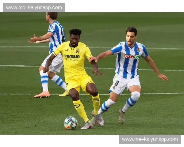 绿茵宿敌，激情碰撞：马德里竞技与比利亚雷亚尔的恩怨情仇